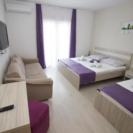 Couette-café Pansion Nerry Blagaj