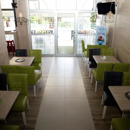 Pansion Nerry Bed & Breakfast 3*