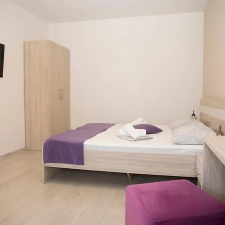 Pansion Nerry Bed & Breakfast Blagaj