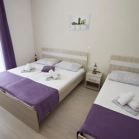 Pansion Nerry Couette-café