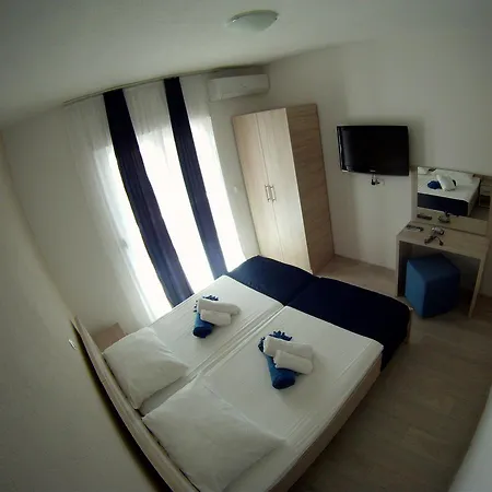 Couette-café Pansion Nerry