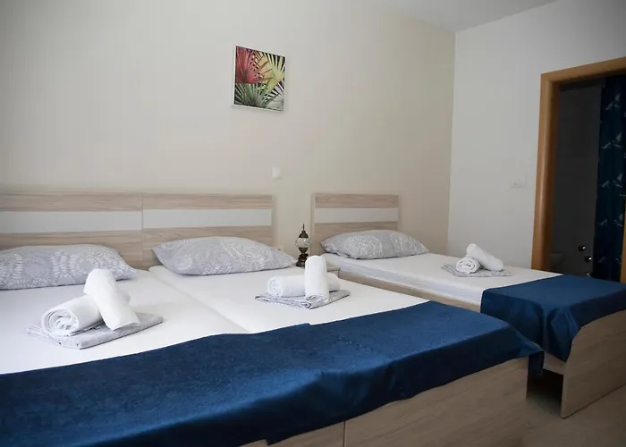 Pansion Nerry Bed & Breakfast 3*